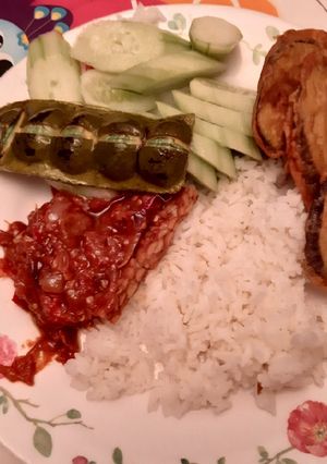 Foto resep Sambel ala warung pecel lele lamongan