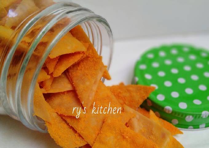 Resep Keripik bawang keju / keripik kulit pangsit Resep Keripik bawang keju / keripik kulit pangsit