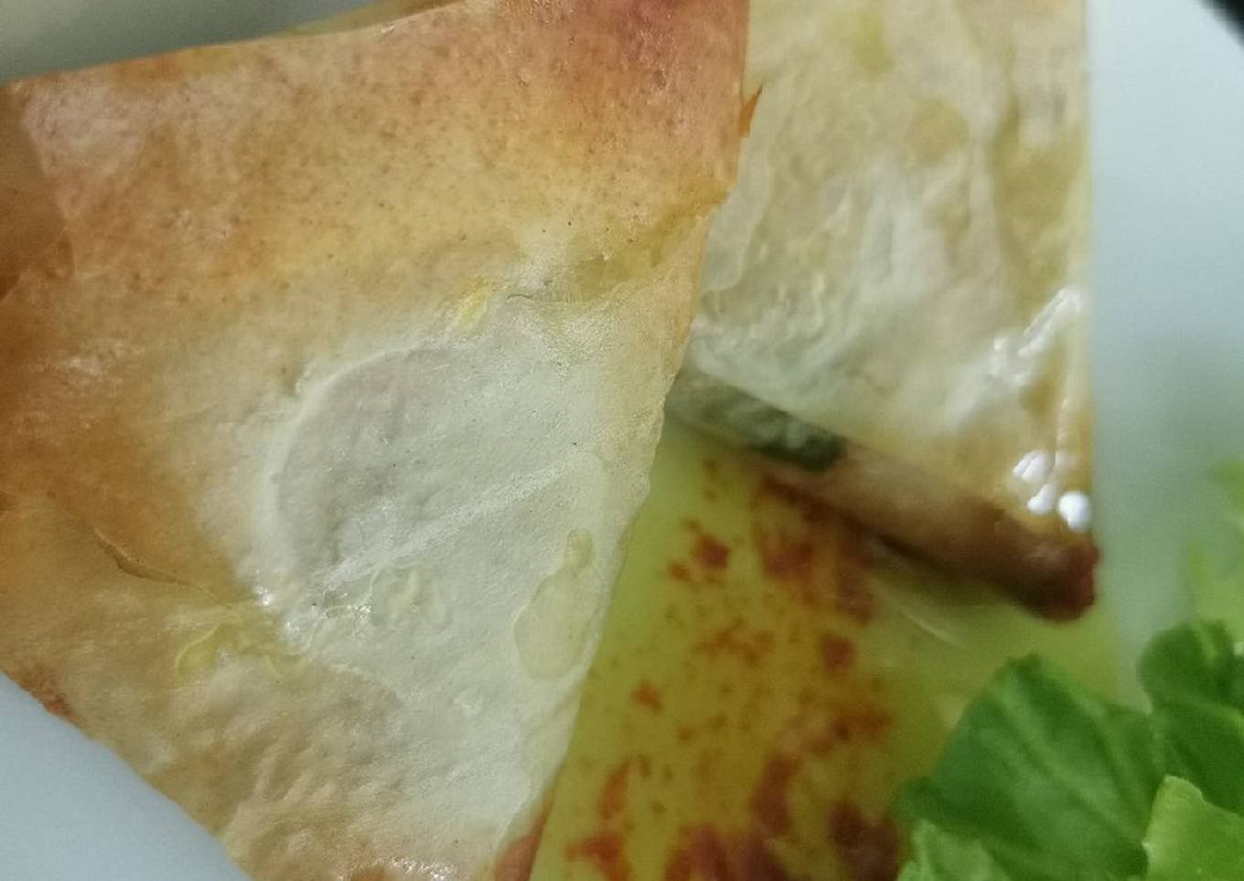 Samoussas à l'oeuf, thon et persil