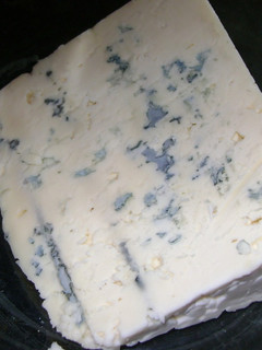Una foto de Salsa crema de queso azul (aderezo)