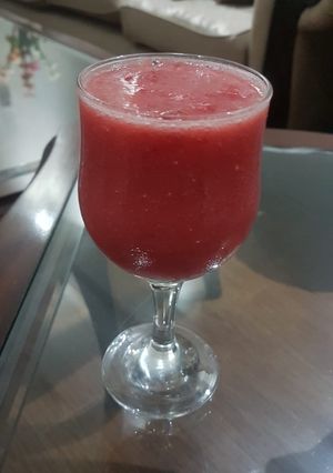 A picture of Watermalon lime slushie.