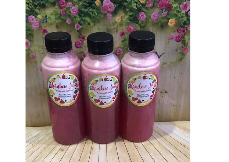 Langkah Mudah untuk Menyiapkan Diet Juice Pineapple Soursop Purple Cabbage Tomato Pomegranate yang Enak