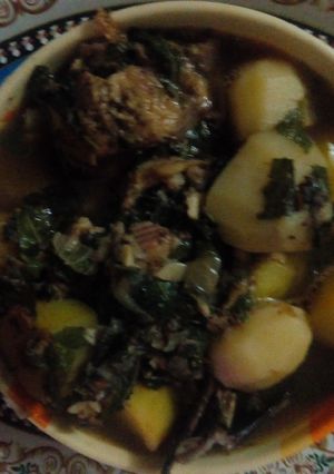 A picture of Cat fish pepper soup with Irish potatoes.