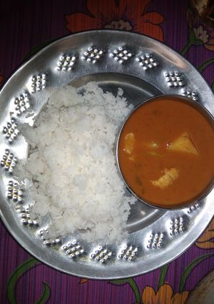 A picture of Sindhi kadhi.