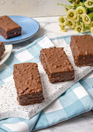 صورة لوصفة قطع كيك 😍 ساهلين واقتصاديين بنة بطريقة أم تقوى ملاك 😋