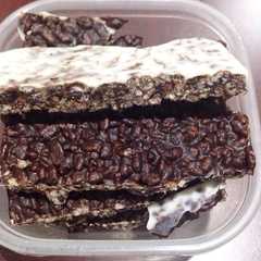 รูปของ Crispy rice cereal chocolate bar