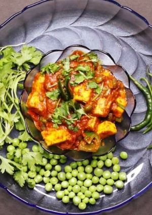 ধাবা স্টাইল মটর পনির(matar style matar paneer recipe in Bengali) রেসিপির প্রধান ছবি
