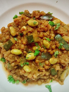 Una foto de Lentejas veganas con habas de Soja