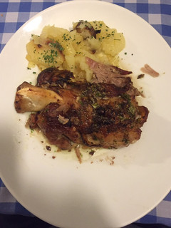 Una foto de Codillo asado al horno