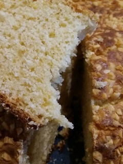 Una foto de Bizcocho de almendra y limón