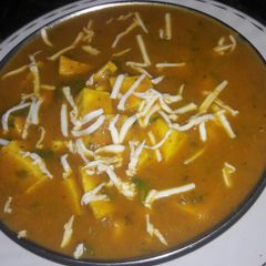 A picture of Paneer curry.