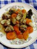 Huevos de ternero o criadillas en escabeche