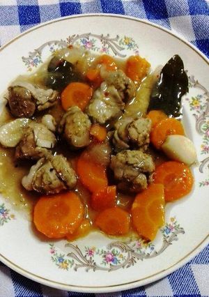 Una foto de Huevos de ternero o criadillas en escabeche