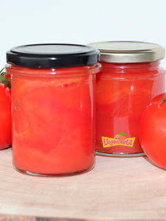 Una foto de Tomate Natural en Conserva