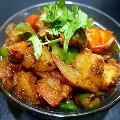 A picture of Aloo Capsicum.