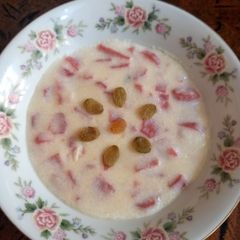 A picture of Carrot kheer with sooji 🥕🥕🍛.