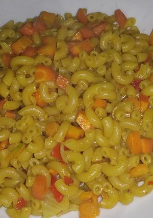 A picture of Carrot macaroni.