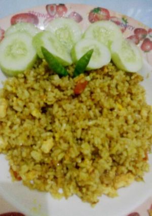 Foto resep Nasi goreng kuning, telur bakso orek