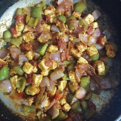 A picture of Kadai paneer.
