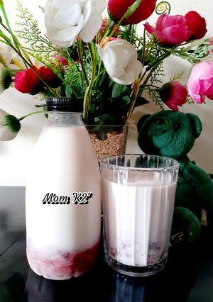 Foto resep KOREAN STRAWBERRY MILK LATE HOME MADE MOM 'K2'