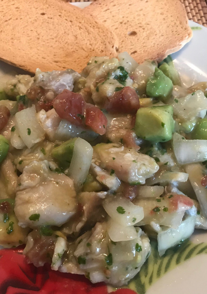 Una foto de Ceviche de corvina