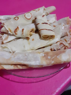 Una foto de Panqueques con dulce de leche