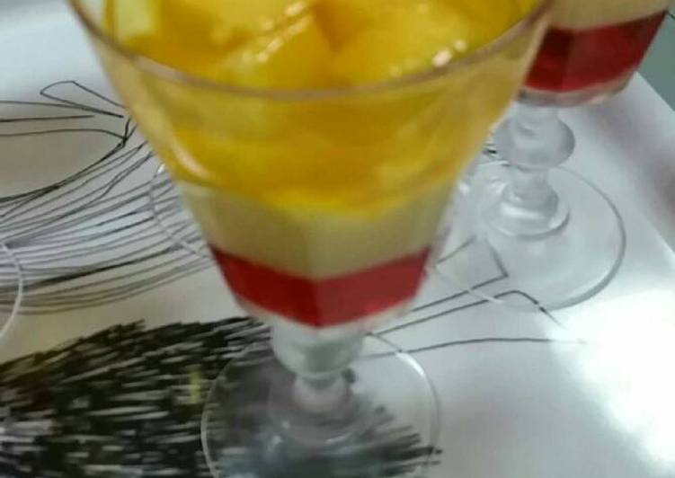 Mango custard jelly