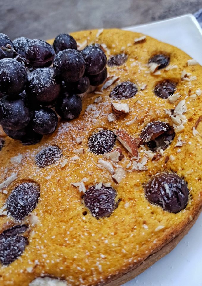 Una foto de Torta de uvas