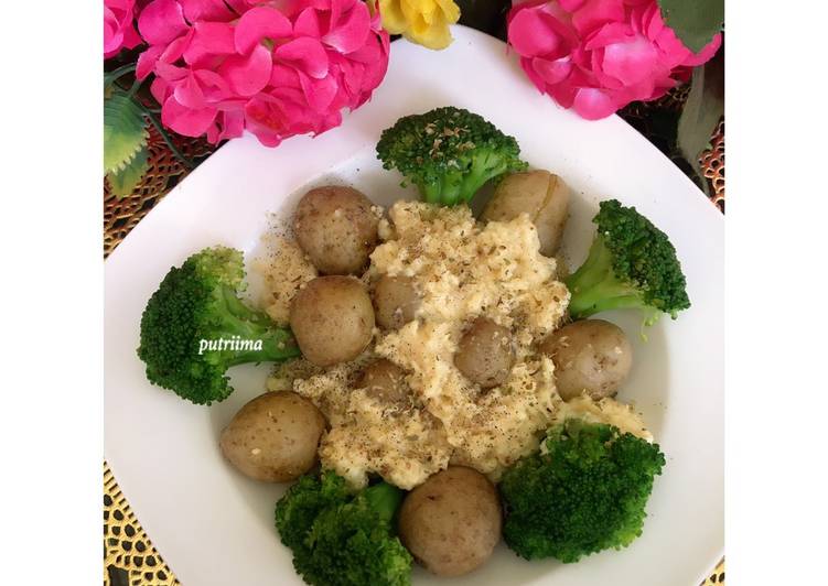 Brokoli kentang (rebus) saus keju 💕
