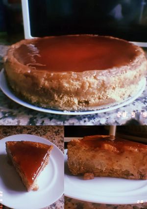 Una foto de Tarta De Queso Con Mermelada De Fresa