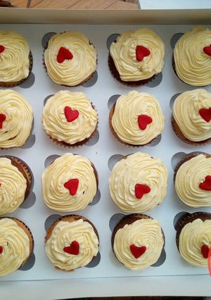 A picture of Val cupcakes.