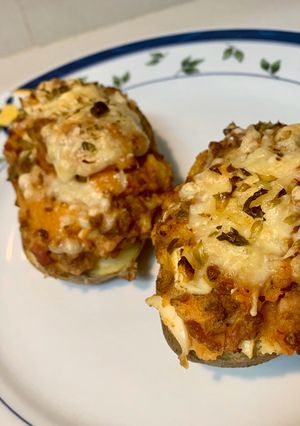 Una foto de Patatas rellenas al horno