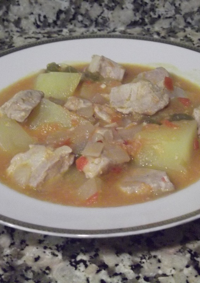 Una foto de Guiso de atún con patatas
