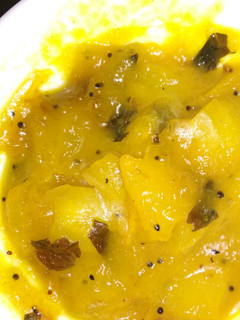 A picture of Mango chutney.