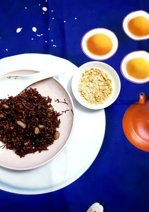 Hình của món Cơm gạo lức muối đậu.