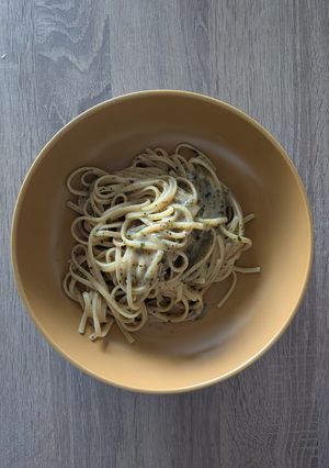 A picture of One-Pot Anchovy & White Wine Spaghetti.