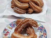 Una foto de masa churros