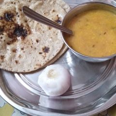 A picture of Dhuli mungi dal.
