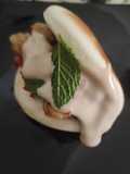 Bao de Ternera, Pimiento y Cebolla con Mayonesa Yakiniku