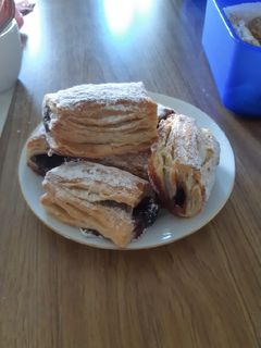 Hájas kifli (szilvalekváros) recept fotója