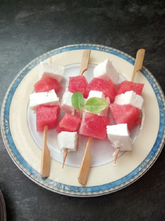 Foto principal de Pinchos de sandía 🍉 y queso fresco