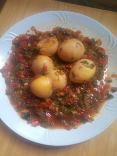 A picture of Egg curry.