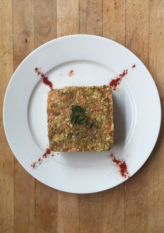 Una foto de Tartar de berenjena