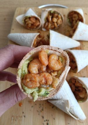Foto principal de Conos de gambitas al ajillo y aguacate (sin gluten)