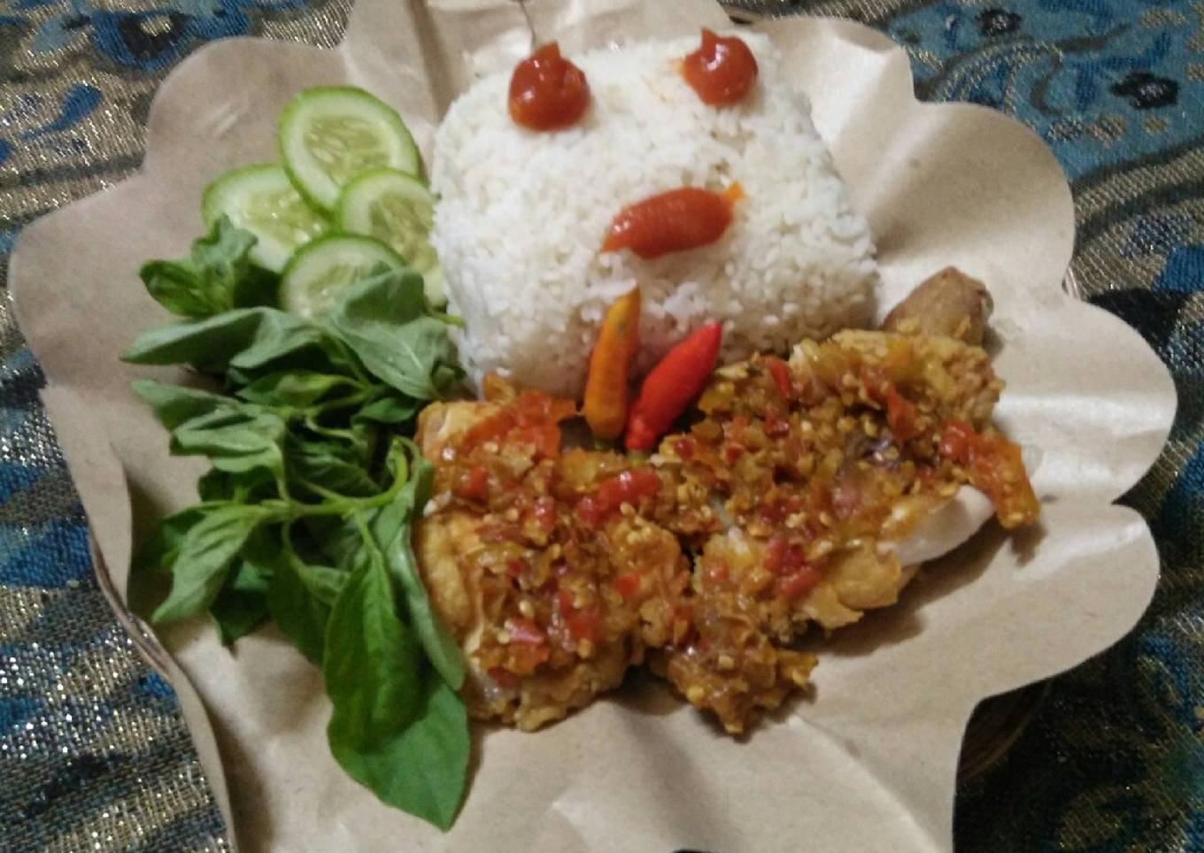 Ayam geprek mami mantul