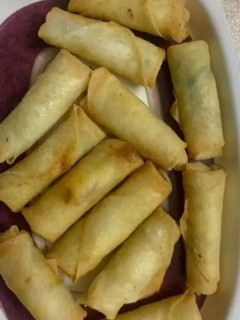 A picture of Suji aloo pocket.