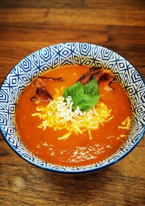 Paradicsomleves olaszosan recept fotója