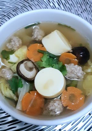 รูปของ แกงจืดเต้าหู้หมูสับ​ (^o^)