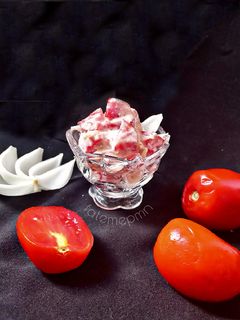 عکسی از دستور سالاد گوجه روسی