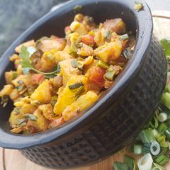A picture of Hari lahsun aloo.